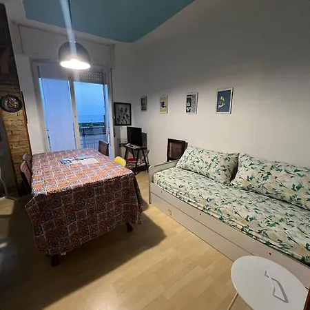 Apartment Between Sky And Sea, A Stone's Throw From The Finale Ligure